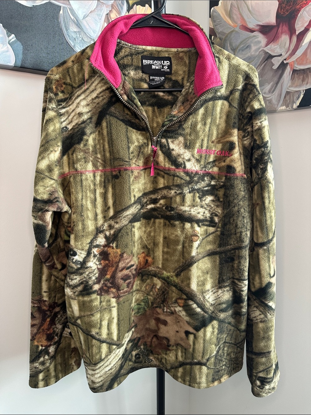 Mossy Oak Camo Quarter-Zip Fleece Pullover with Pink Trim